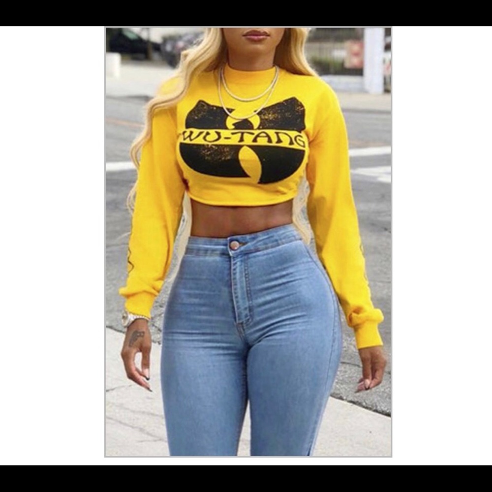 Yellow & blk  crop top 🍭🍾